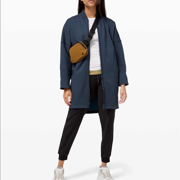 [Lululemon] Take A Stroll Jacket - Picture 1 of 8